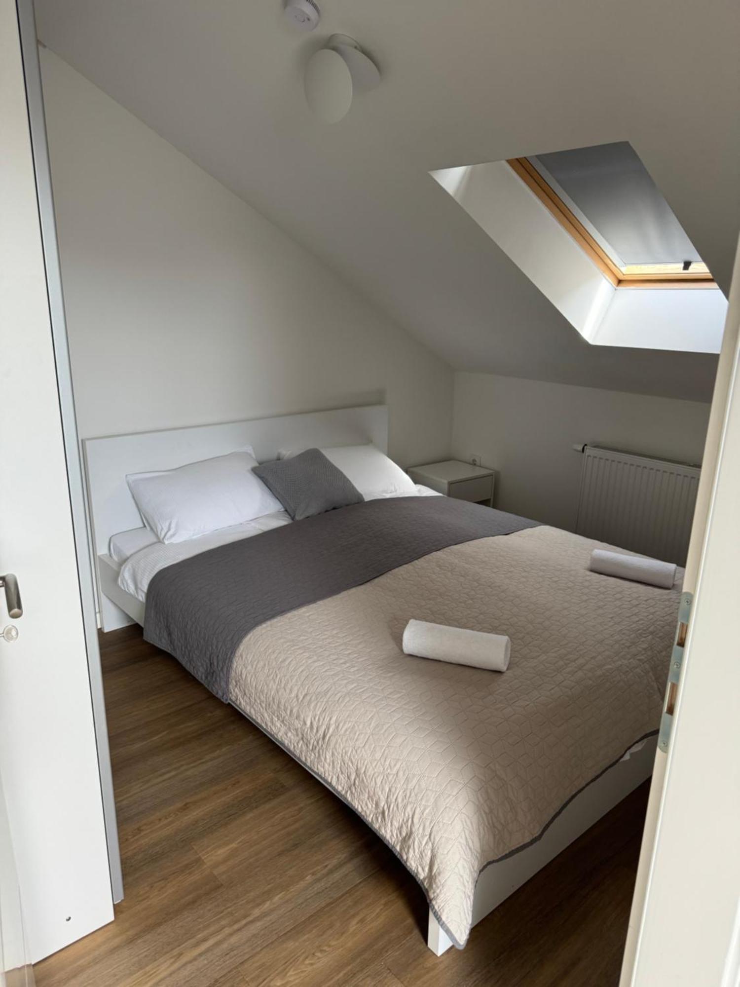 Xl Apartman Теслич Экстерьер фото