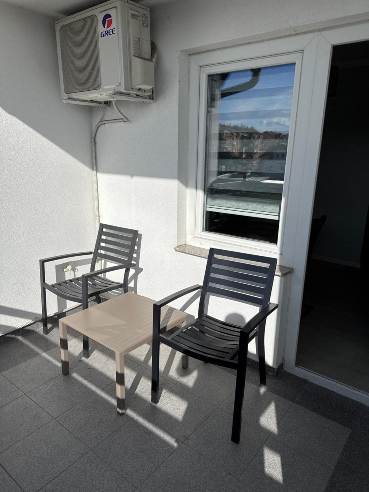 Xl Apartman Теслич Экстерьер фото